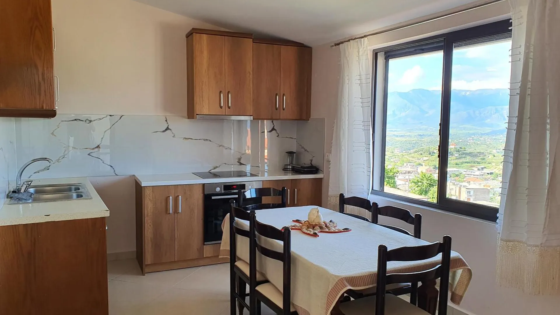 Akeron'S Rooms Sarande 0*,  Albania
